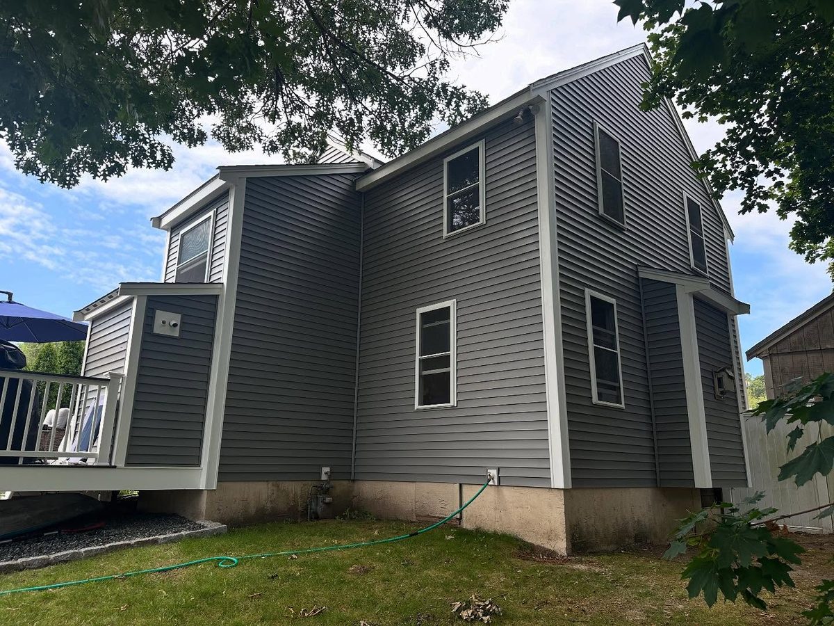 Rear corner of the finished re-side